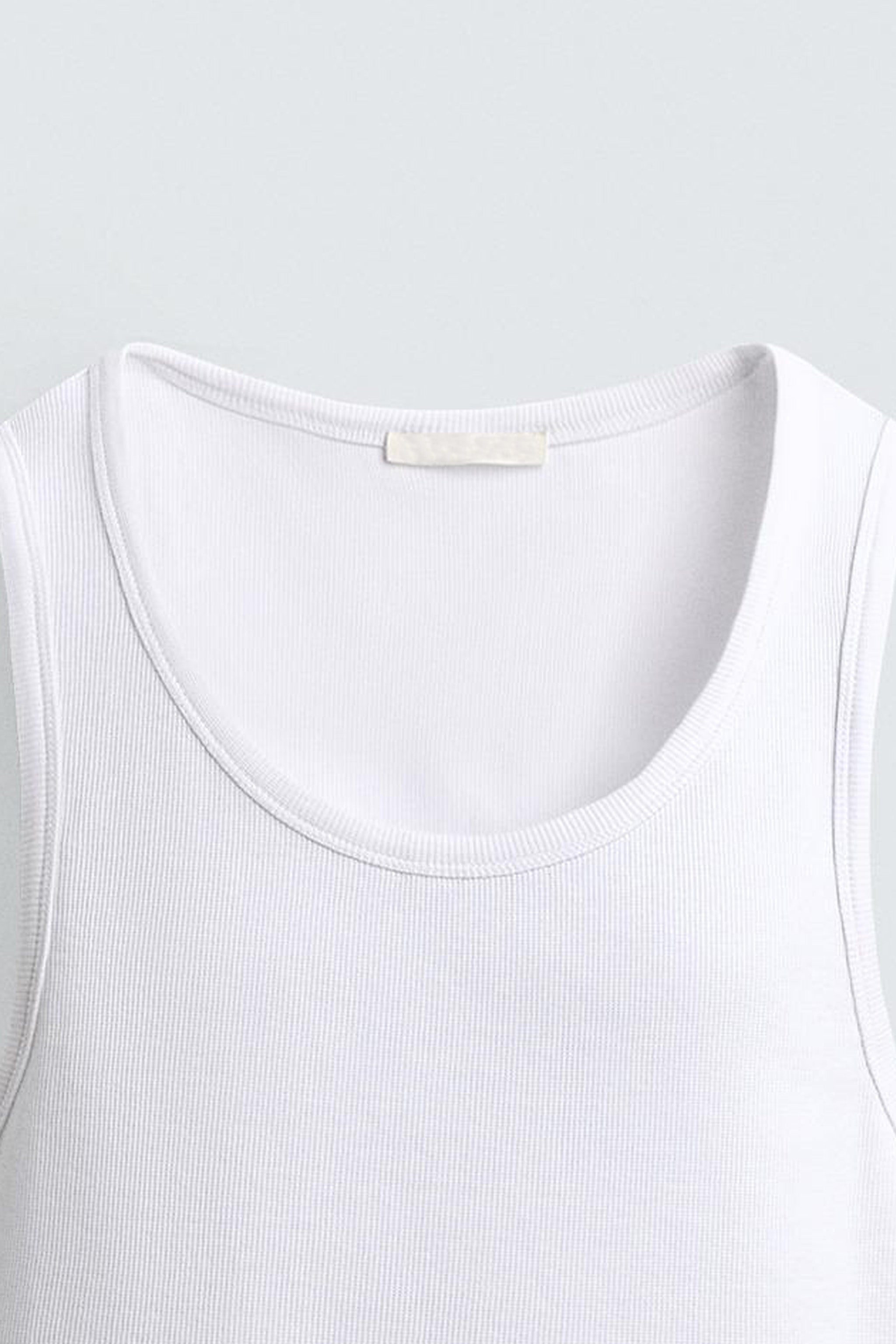 PLAYERA TANK RIB KNIT 220 GSM Extra White