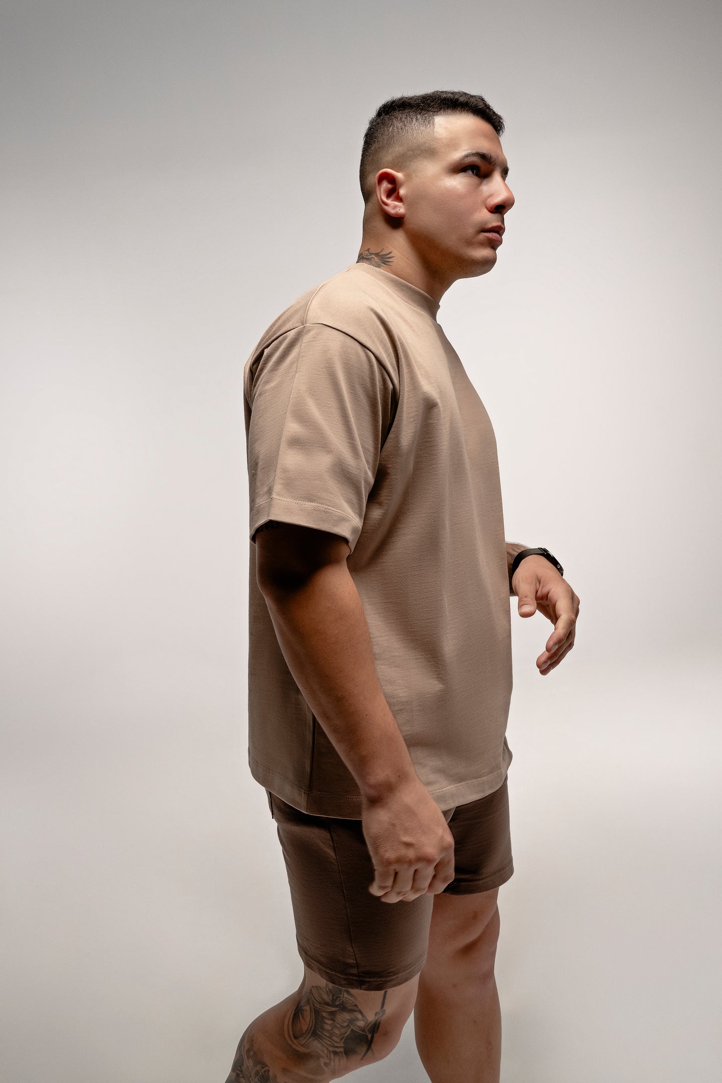 PLAYERA OVERSIZE CAKI 290 GSM