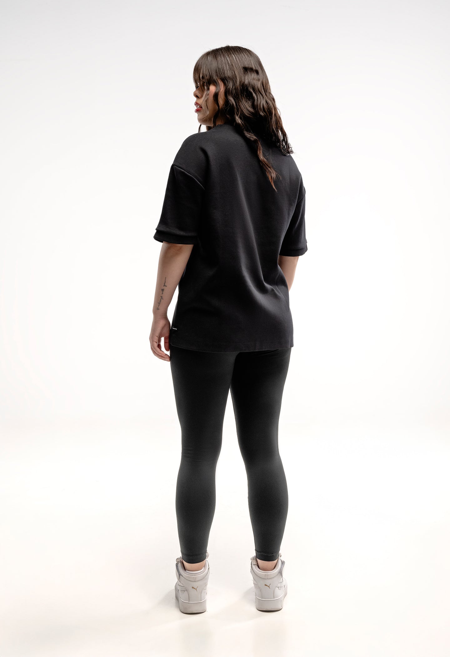 PLAYERA SEMI OVERSIZE CON CARDIGAN EN MANGA 270 GSM/ WOMAN