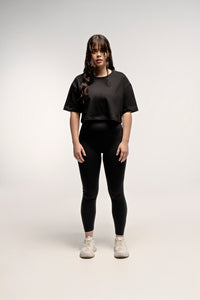 PLAYERA CROP NEGRO 250 GSM/ WOMAN